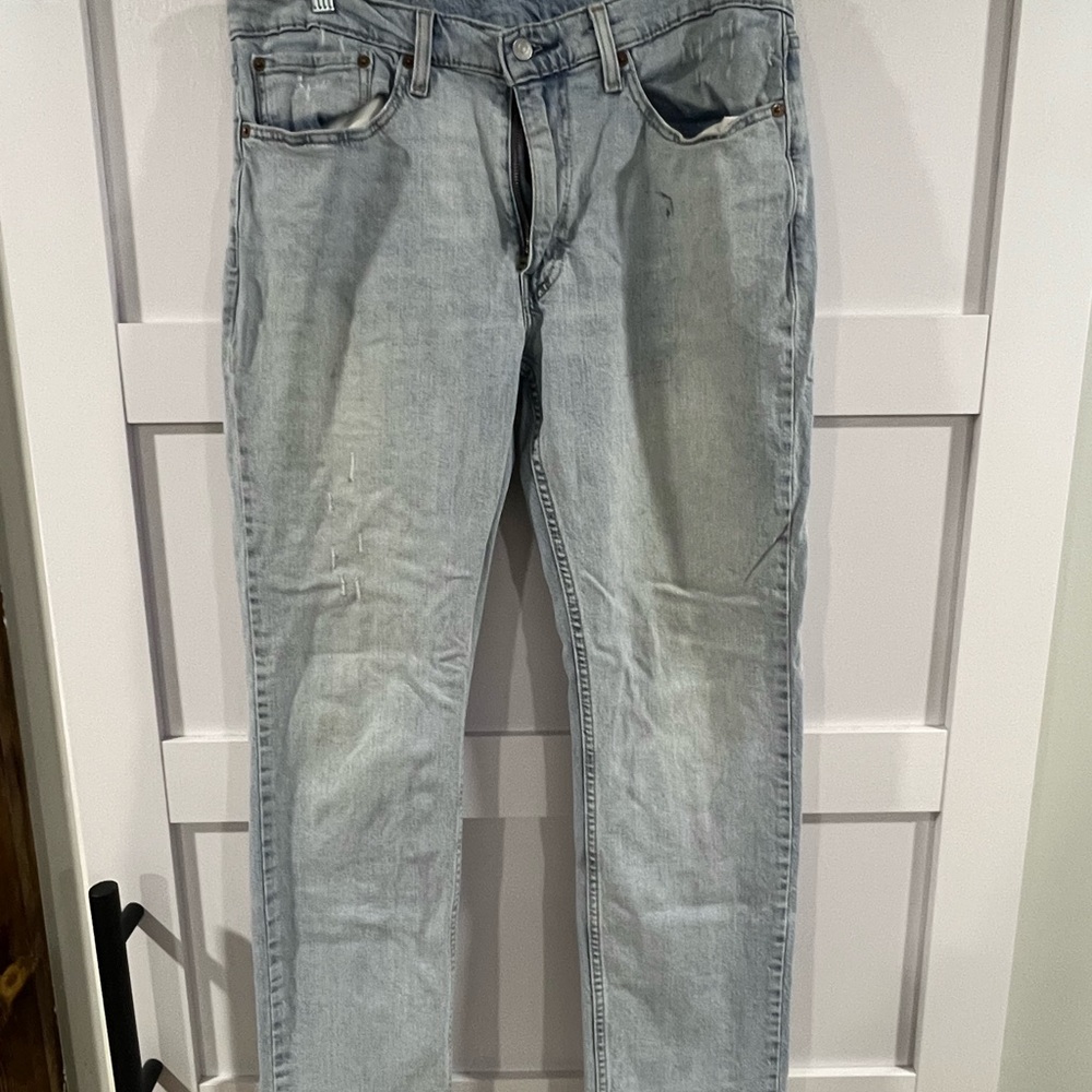 Levi's Men's Light Gray Straight Jeans